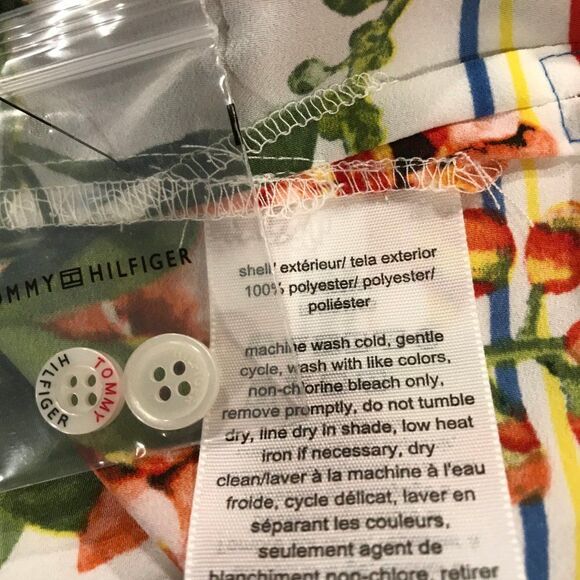 Tommy Hilfiger NWOT floral blouse - Picture 8 of 11